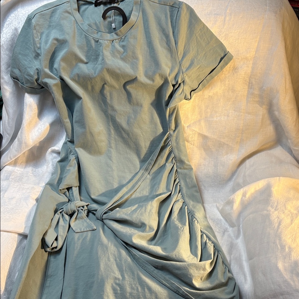 Women's Sage lower Side-Tie knee length Tee stretch-dress. NWT XL by MEROKEETY.